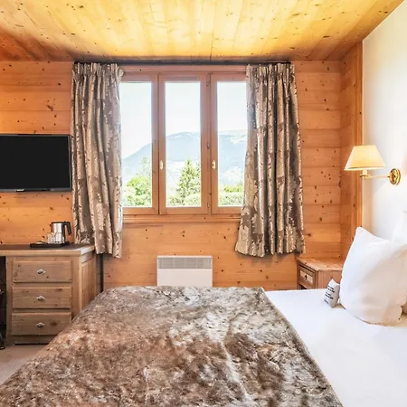La Maison Les Peupliers Hotell 4*
