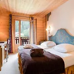 Le Des Peupliers Hotel