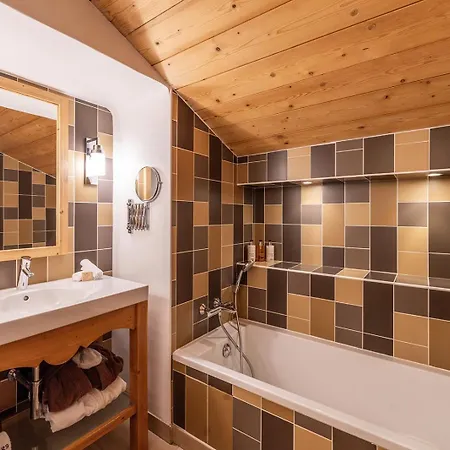 La Maison Les Peupliers Hotel