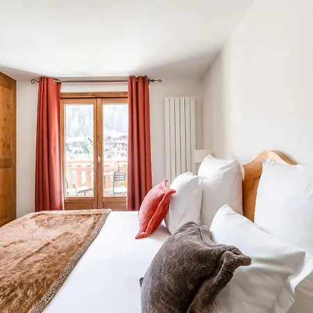 La Maison Les Peupliers מלון 4*