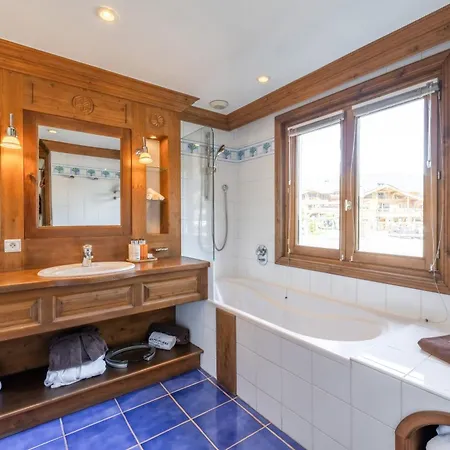 La Maison Les Peupliers Hotel