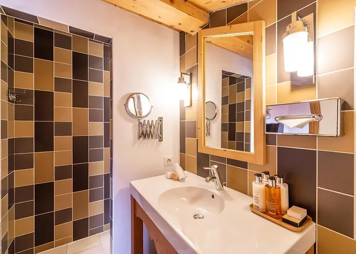 Отель La Maison Les Peupliers 4*